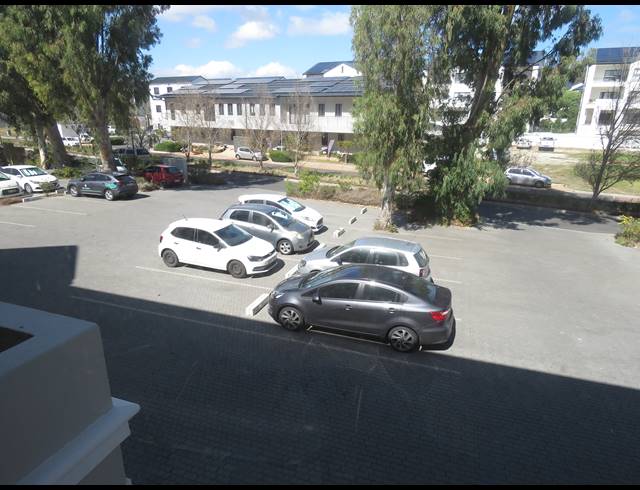 96.20M² OFFICE TO LET IN PAARDEVLEI